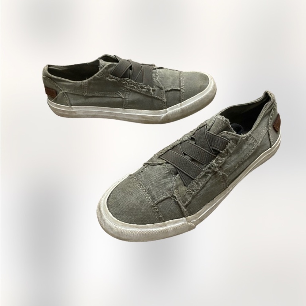 blowfish slate gray Malibu marbie thrashed vintage look boat shoes slip ons 8.5